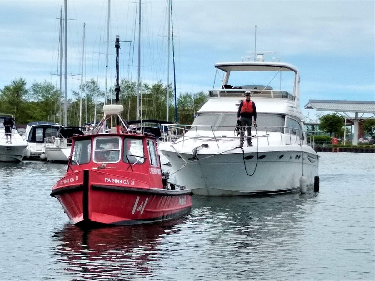 marine-towing-lake-erie-10.jpg